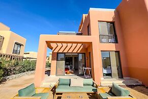 Astounding 3bdr Villa @ Tawila Pool Front