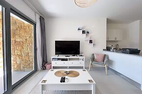 Lagoonfront Easy 1bdr @ Swan Lake El Gouna