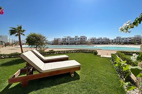 Lagoonfront Easy 1bdr @ Swan Lake El Gouna