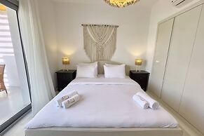 Plain & Pearly 3 BDR @ Swan Lake El Gouna