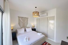 Plain & Pearly 3 BDR @ Swan Lake El Gouna