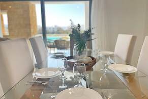 Plain & Pearly 3 BDR @ Swan Lake El Gouna