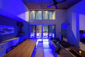 Universal front villa Sanrriott