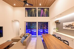 Universal front villa Sanrriott