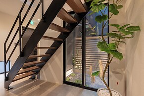 Universal front villa Sanrriott