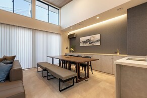 Universal front villa Sanrriott