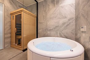 Universal front villa Sanrriott