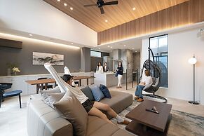 Universal front villa Sanrriott