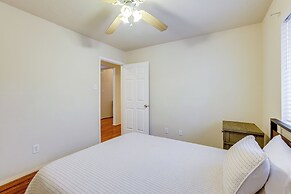 Private Yard + Gazebo: Quiet Houston Home