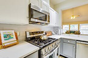 Private Yard + Gazebo: Quiet Houston Home