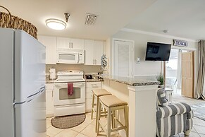 Steps to Pool + Ocean: Jacksonville Beach Gem!