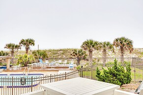 Steps to Pool + Ocean: Jacksonville Beach Gem!