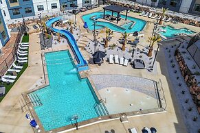 25 Mi to Zion: Rock 'n' Roll Condo w/ Mtn View!