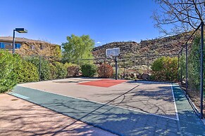 25 Mi to Zion: Rock 'n' Roll Condo w/ Mtn View!