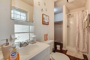 18 Mi to Downtown Atlanta: Quiet Home w/ Fire Pit