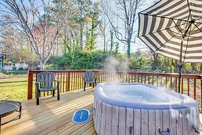 18 Mi to Downtown Atlanta: Quiet Home w/ Fire Pit