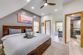 Lakefront Poconos Cabin w/ Deck & Game Room