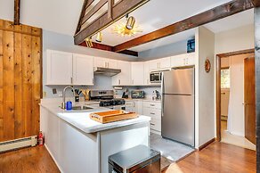 Fish & Hike: Scenic Gem w/ Hot Tub in Haverhill