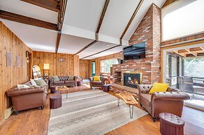 Fish & Hike: Scenic Gem w/ Hot Tub in Haverhill