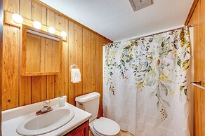 Peaceful Cottage w/ Pond & Fire Pit in Haverhill