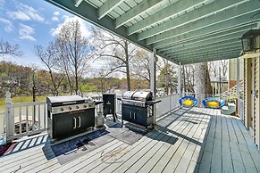 Fish & Grill: Spacious Home in Eddyville!