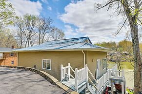 Fish & Grill: Spacious Home in Eddyville!