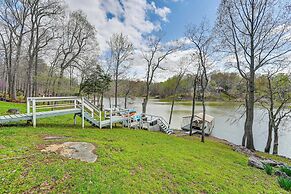 Fish & Grill: Spacious Home in Eddyville!