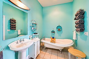 Fish & Grill: Spacious Home in Eddyville!