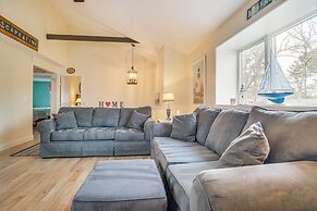 Near Beaches & Trails: Home in East Falmouth