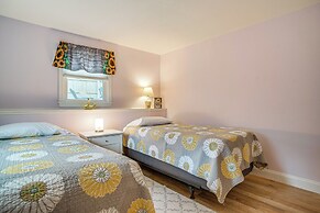 Near Beaches & Trails: Home in East Falmouth