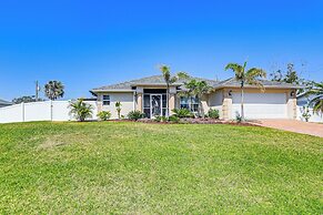 Beautiful Venice Getaway, 4 Mi to Manasota Beach!