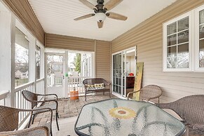 3 Mi to Shore: Spacious Gem w/ Yard in Cape May