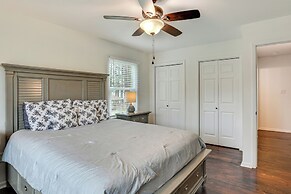 Private Dock + Pool Table: Lake Marion Getaway