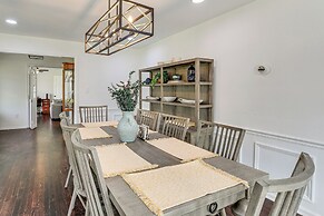 Private Dock + Pool Table: Lake Marion Getaway