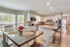 Private Dock + Pool Table: Lake Marion Getaway