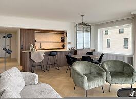 Huswell - Renovated Beachfront Apartment