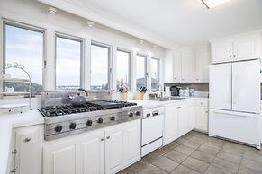 Coastal Casa 2 Bedroom Home