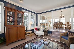 Coastal Casa 2 Bedroom Home