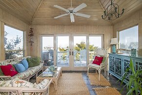 Coastal Casa 2 Bedroom Home