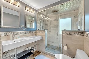 Upscale Escape Game Room & Spa-like Baths 4 Bedroom Home