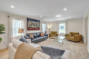 Upscale Escape Game Room & Spa-like Baths 4 Bedroom Home