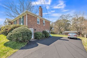 Upscale Escape Game Room & Spa-like Baths 4 Bedroom Home