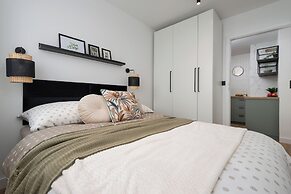 Amber - by Kairos Apartments