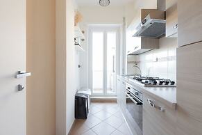 Agostini 9- Bright Flat