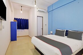 Hotel Solitaire Luxurious AC Rooms Surat