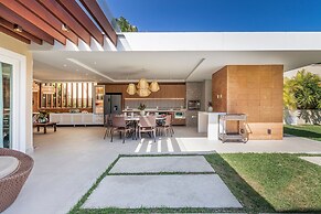 Bz45 Rua das Pedras Casa com Piscina