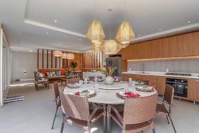 Bz45 Rua das Pedras Casa com Piscina