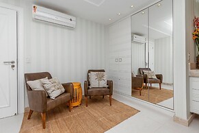 Bz45 Rua das Pedras Casa com Piscina