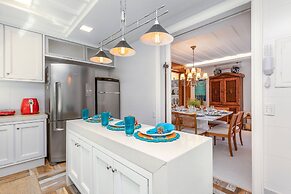 Bz45 Rua das Pedras Casa com Piscina