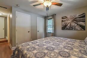 Grey Eagle Cottage with Hot Tub